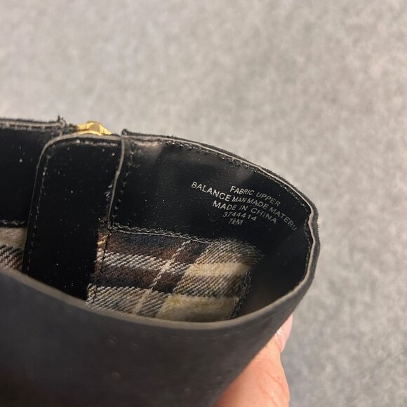 Diba Womens Size 7.5 Black Ankle Boots Booties Gold Side Zipper Low Heel NEW - Picture 8 of 16